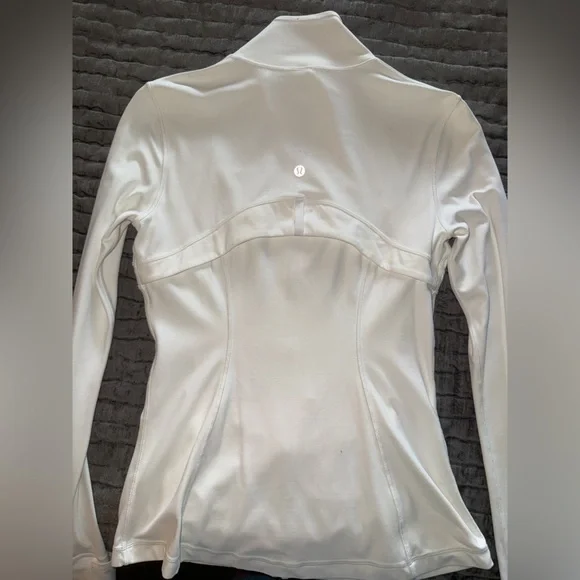 White Lululemon Define Jacket Nulu Size 6-worn once - Picture 4 of 4